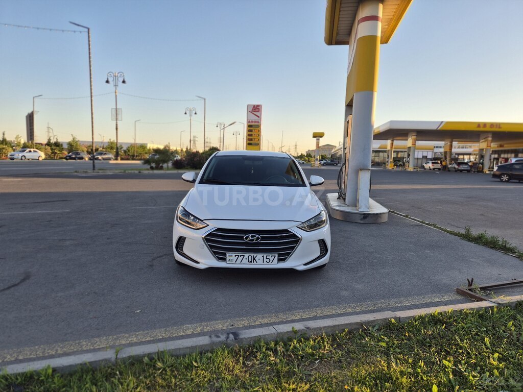 Hyundai Elantra