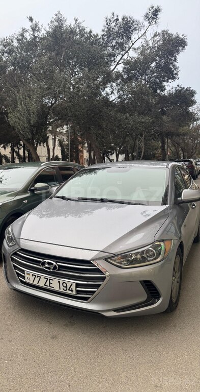 Hyundai Elantra