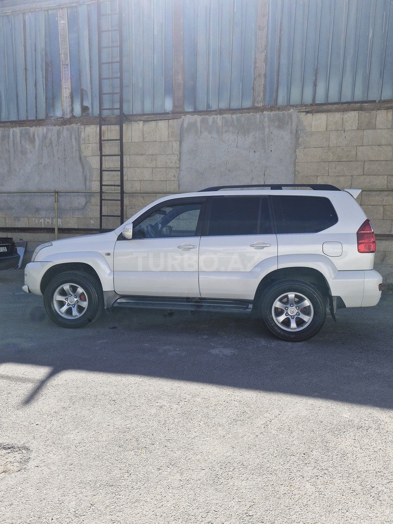 Toyota Land Cruiser Prado