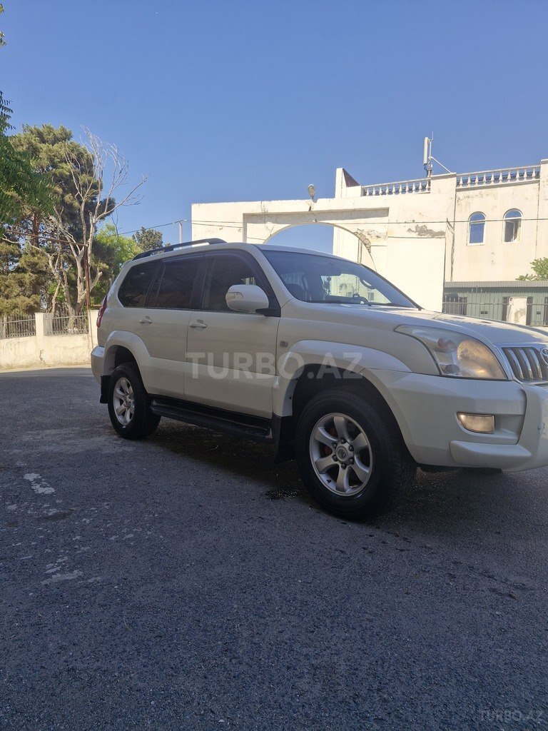 Toyota Land Cruiser Prado