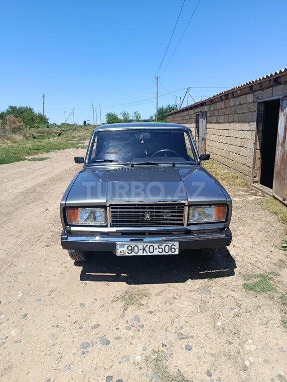 LADA (VAZ) 2107
