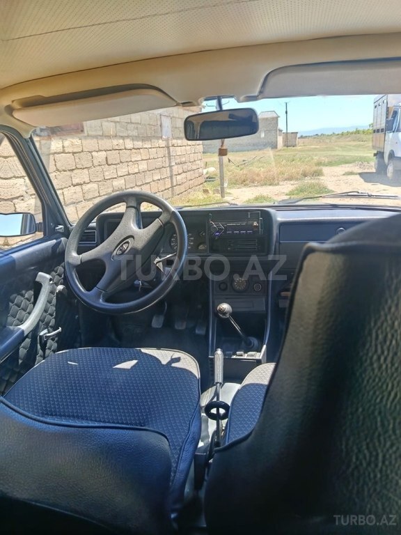 LADA (VAZ) 2107