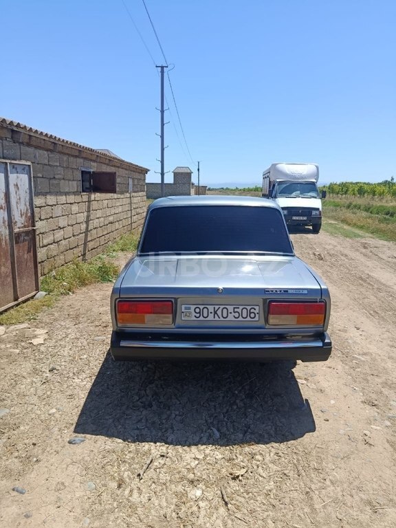 LADA (VAZ) 2107