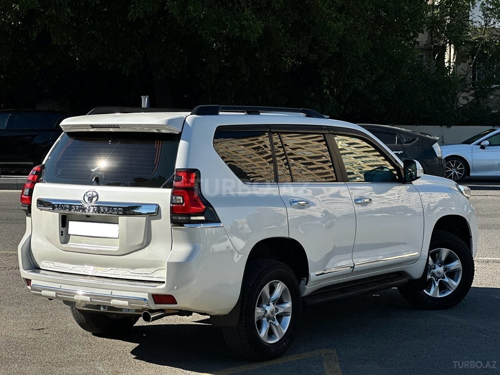 Toyota Land Cruiser Prado