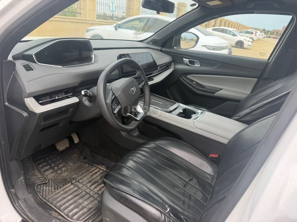 Changan Qiyuan Q05