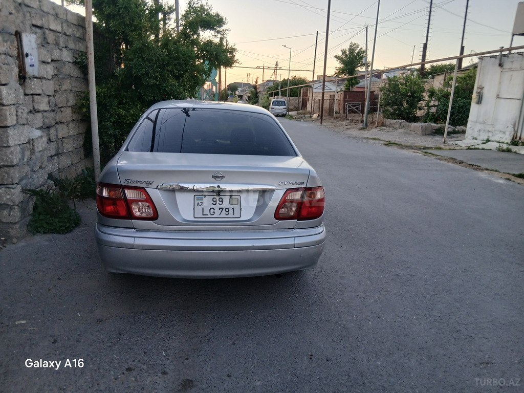 Nissan Sunny