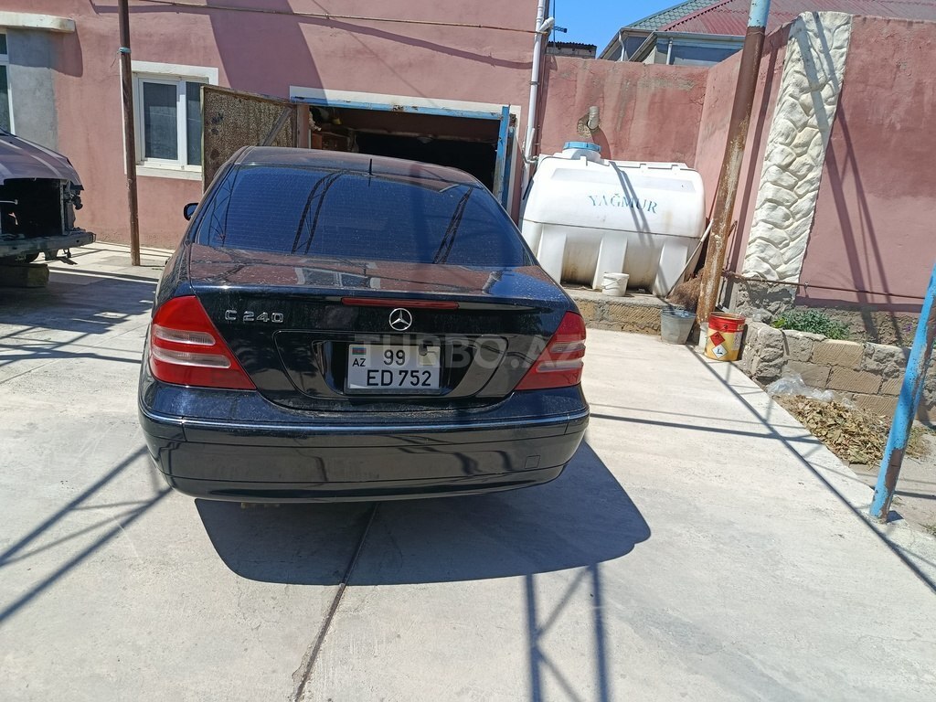 Mercedes C 180