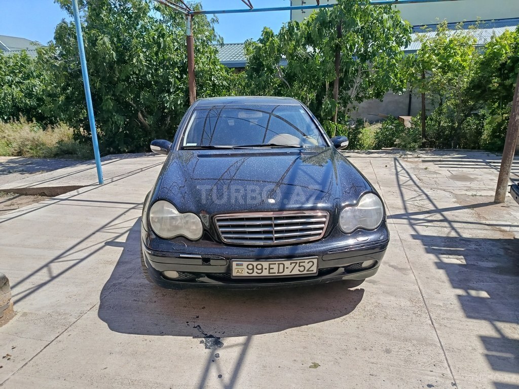 Mercedes C 180