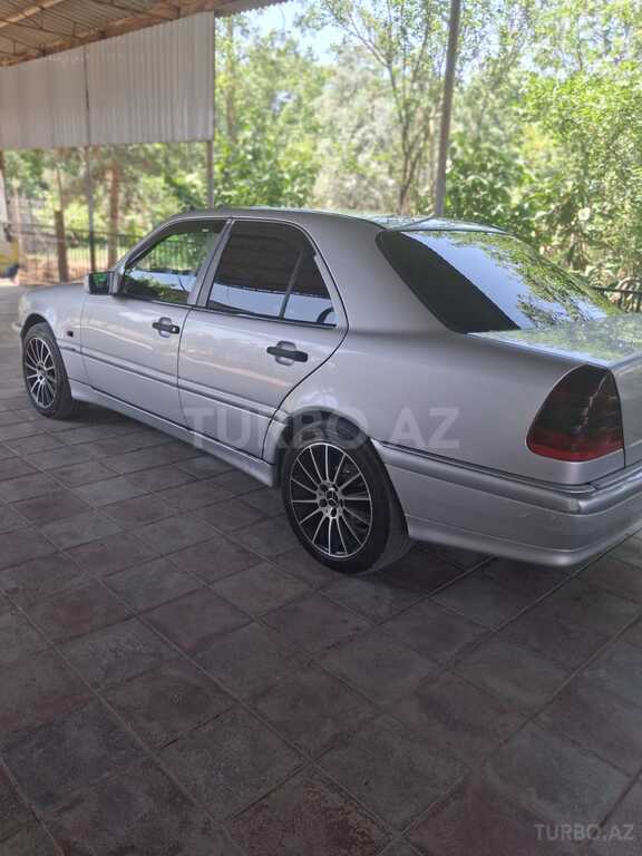 Mercedes C 220