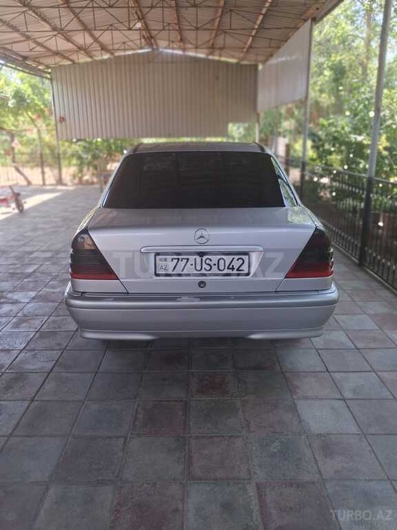 Mercedes C 220