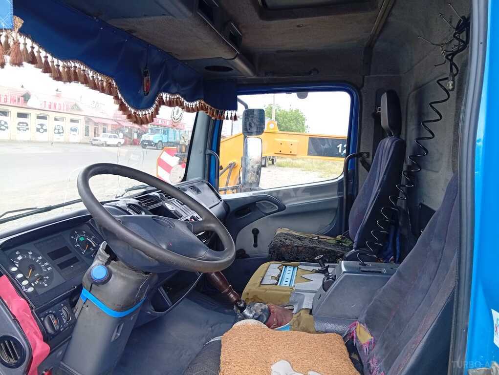 Mercedes Atego 815