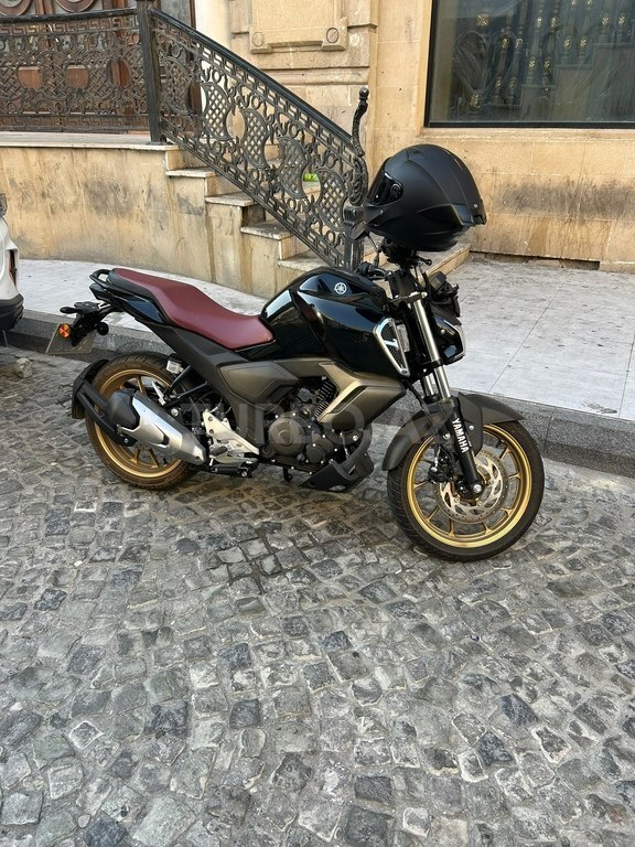 Yamaha FZ-S FI Deluxe