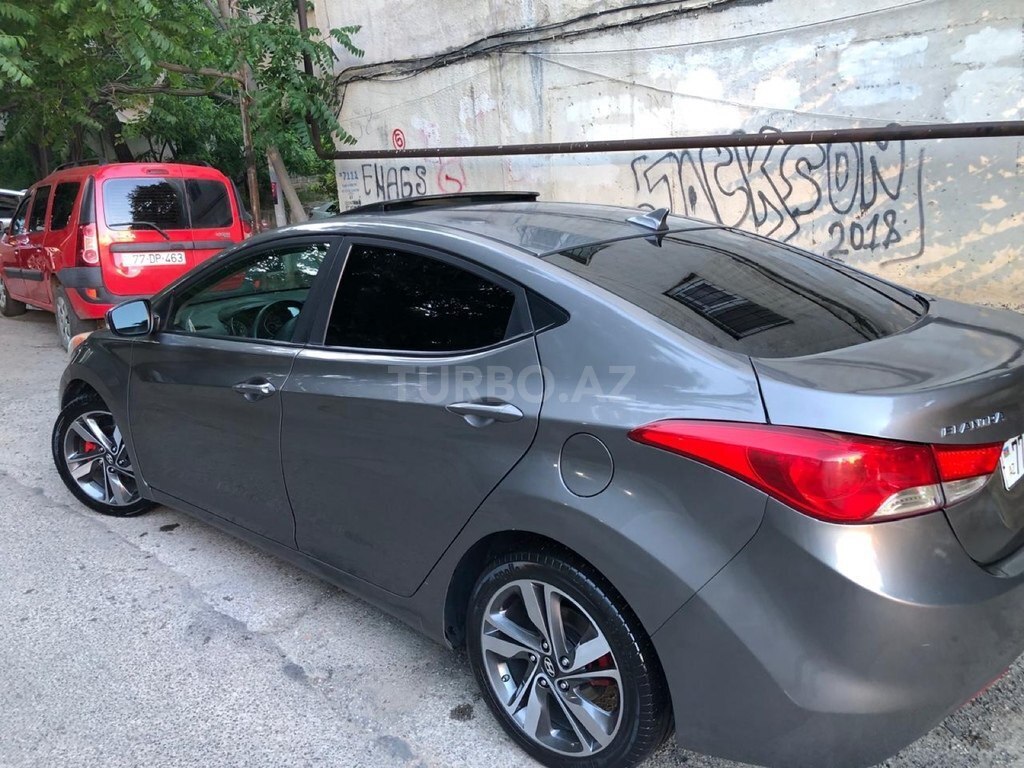 Hyundai Elantra