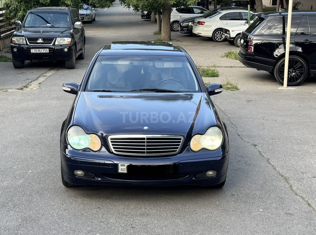 Mercedes C 240