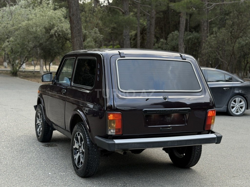 LADA (VAZ) Niva
