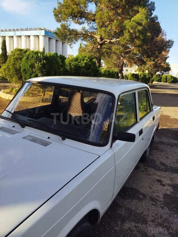 LADA (VAZ) 2107