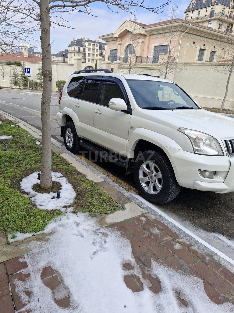 Toyota Land Cruiser Prado