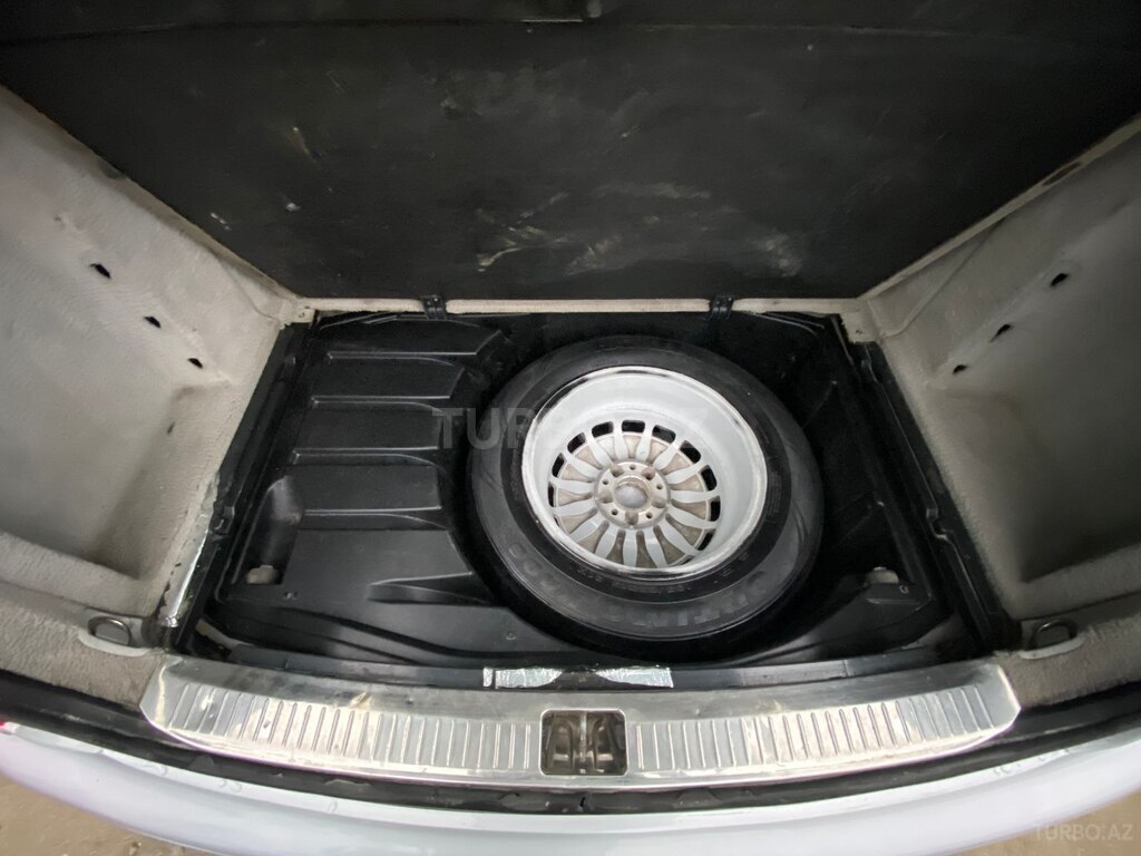 Mercedes C 200