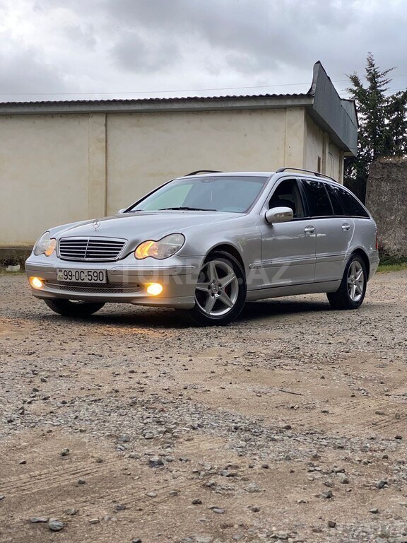 Mercedes C 200