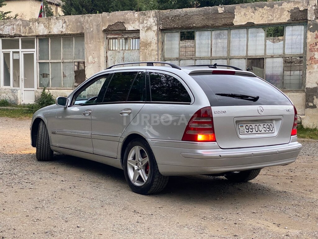 Mercedes C 200