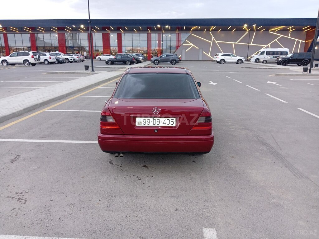 Mercedes C 180