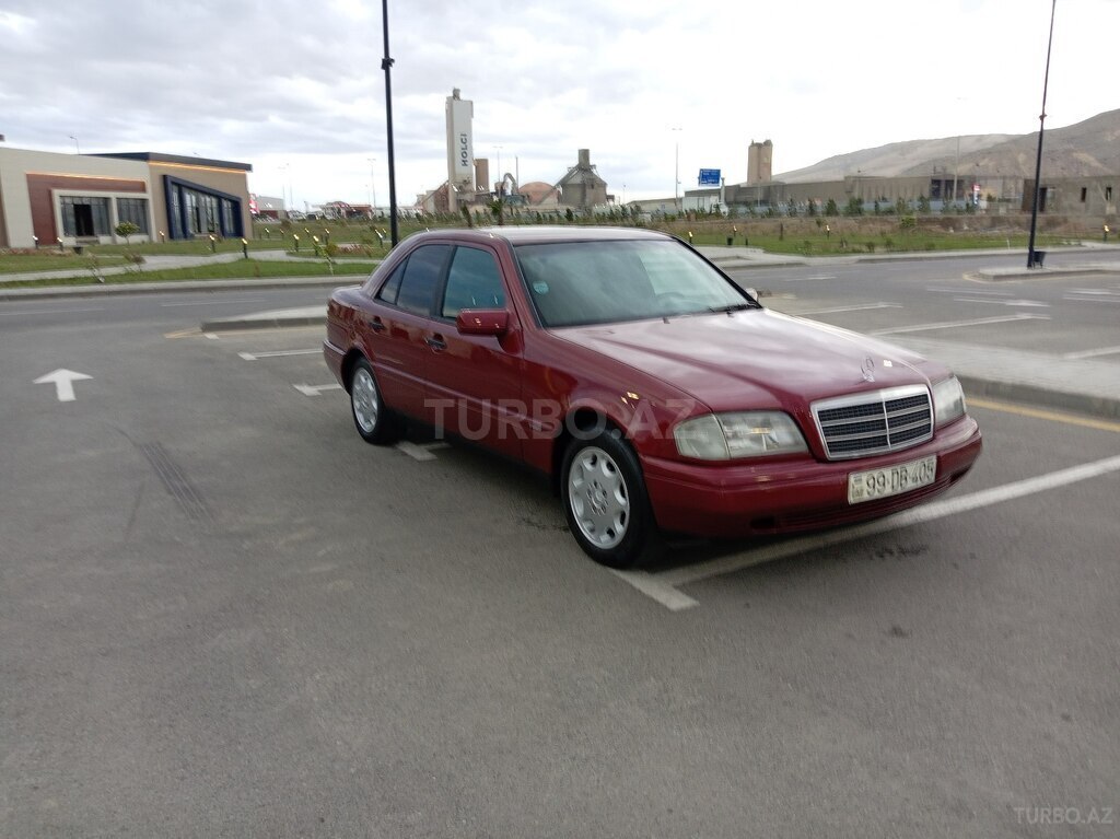 Mercedes C 180