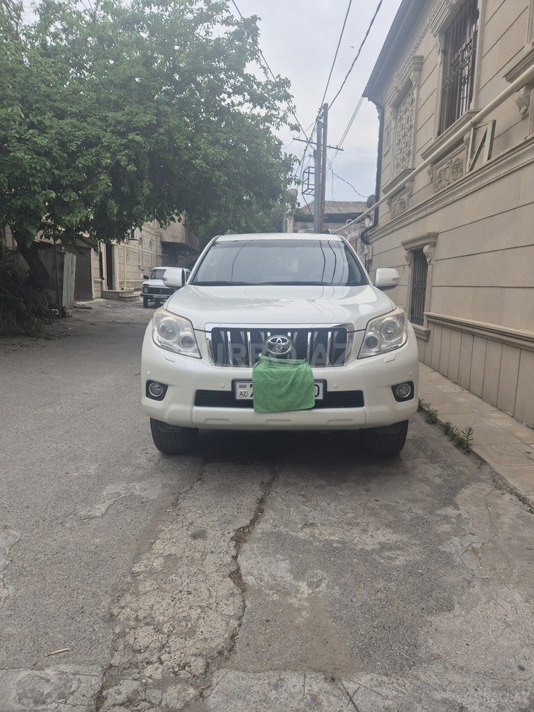 Toyota Land Cruiser Prado