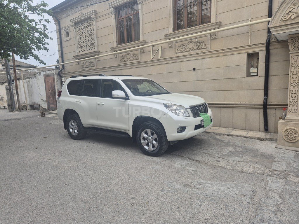 Toyota Land Cruiser Prado
