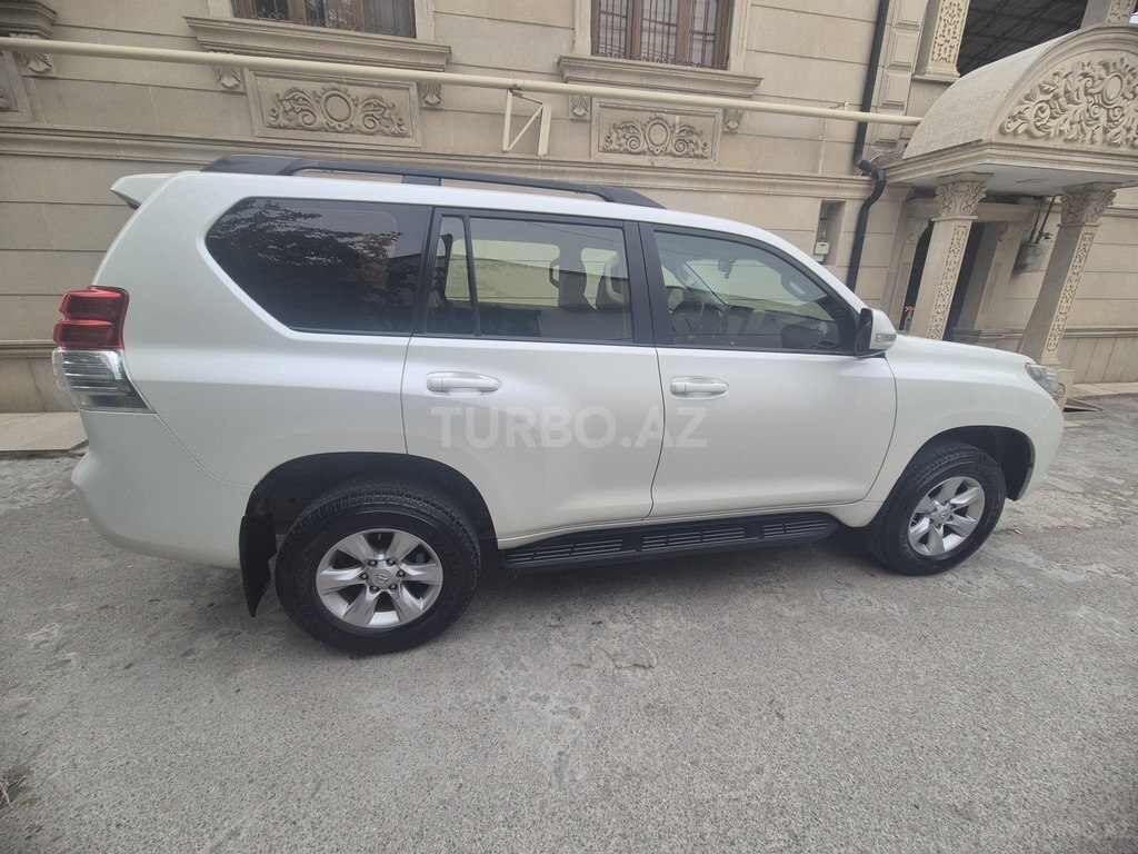 Toyota Land Cruiser Prado