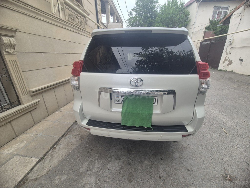 Toyota Land Cruiser Prado