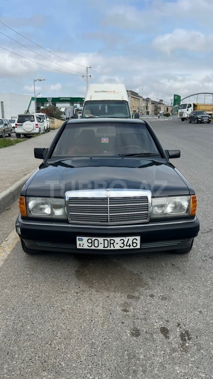 Mercedes 190