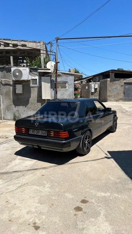 Mercedes 190