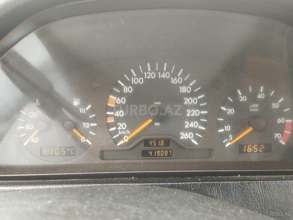 Mercedes C 240