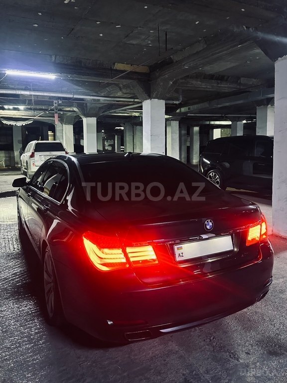 BMW 740