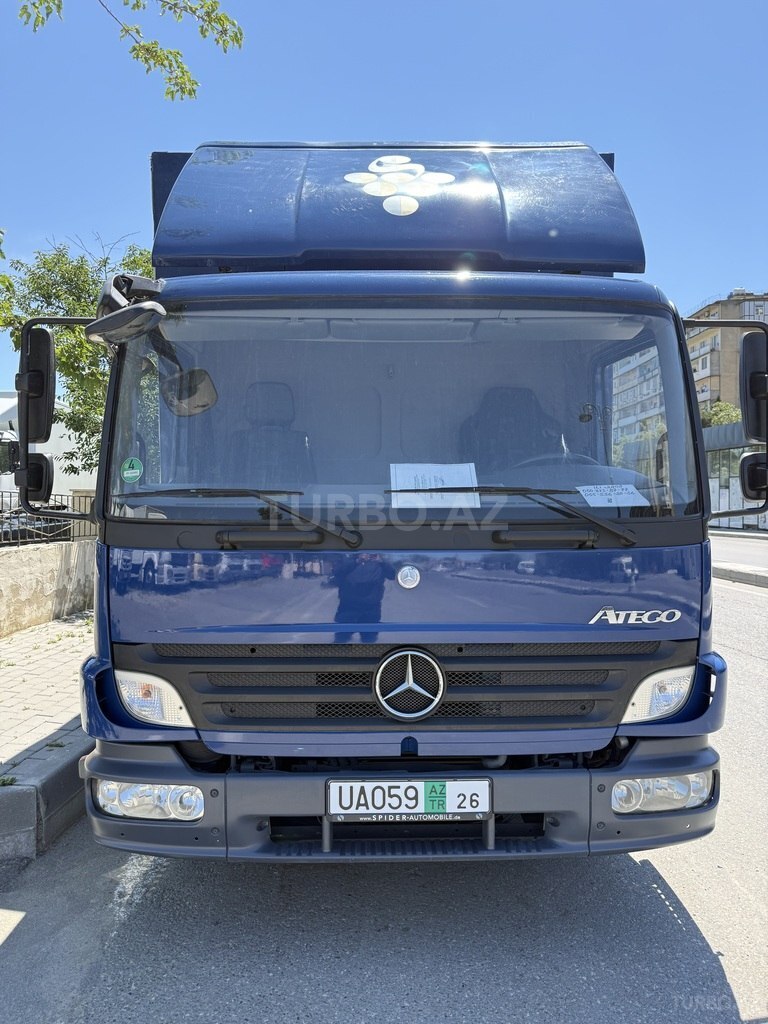 Mercedes Atego 818
