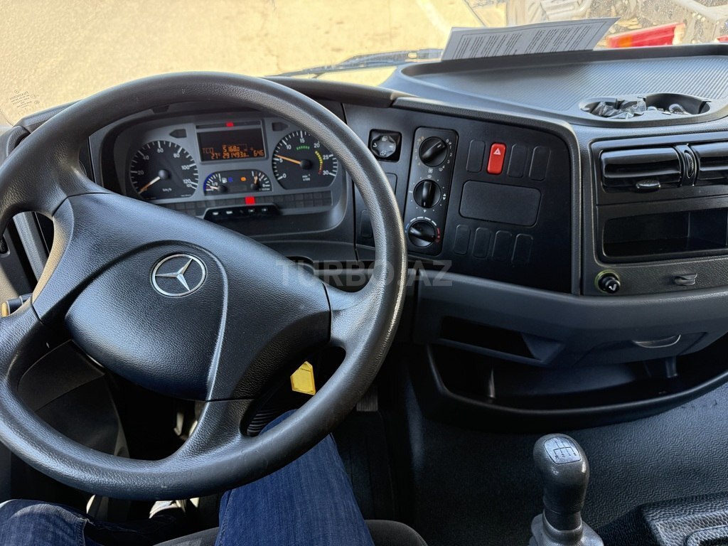 Mercedes Atego 818