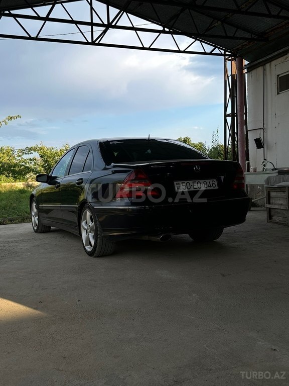 Mercedes C 230