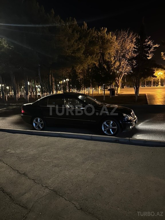 Mercedes C 230