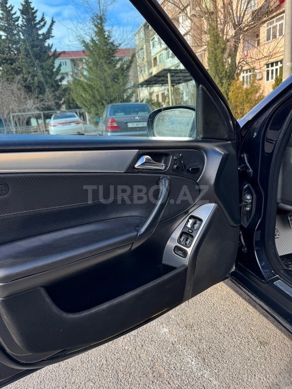 Mercedes C 230