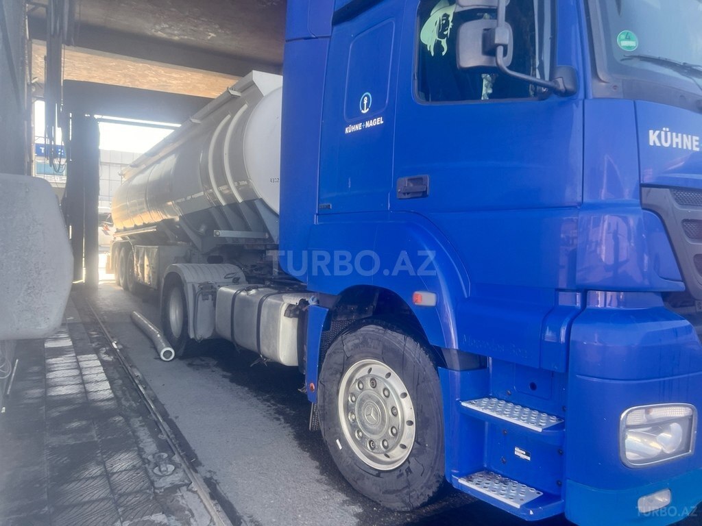 Mercedes Axor 1840