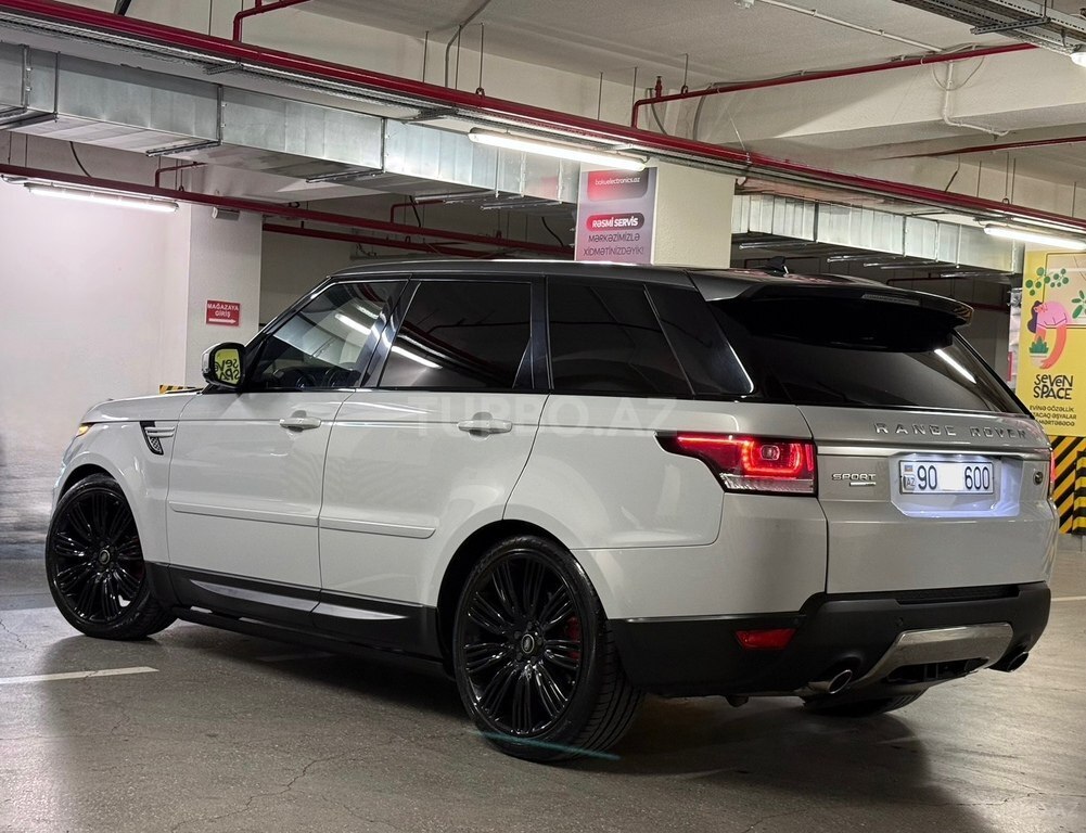 Land Rover RR Sport