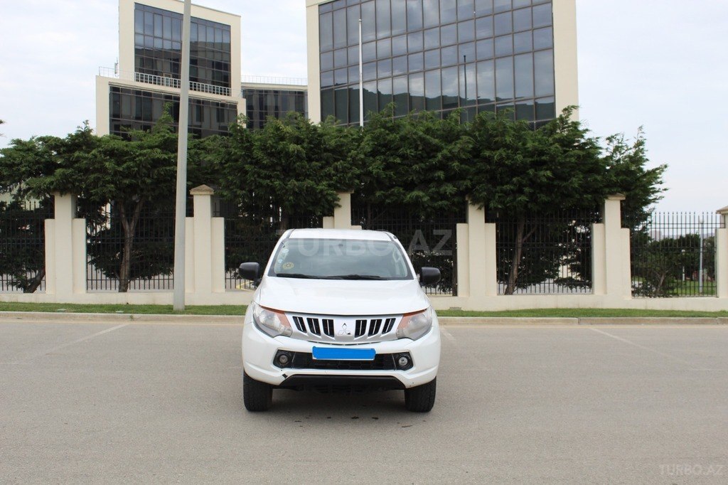 Mitsubishi L200