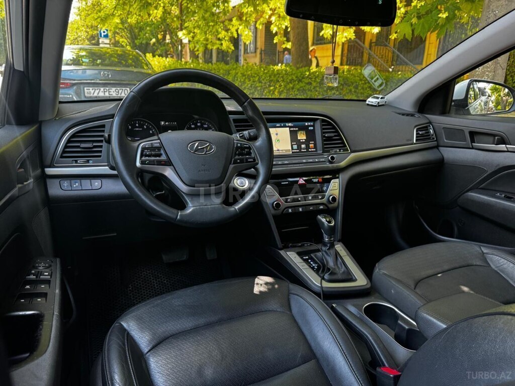 Hyundai Elantra
