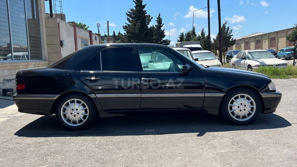 Mercedes C 230