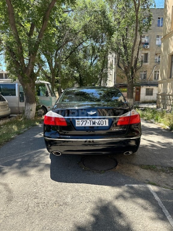 Hyundai Genesis