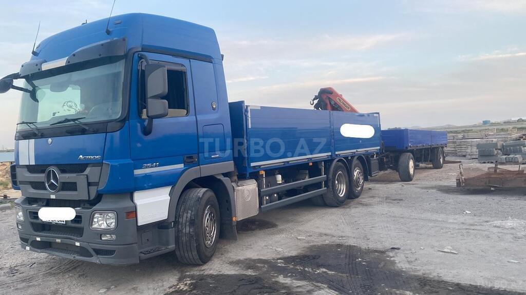 Mercedes Actros 1840