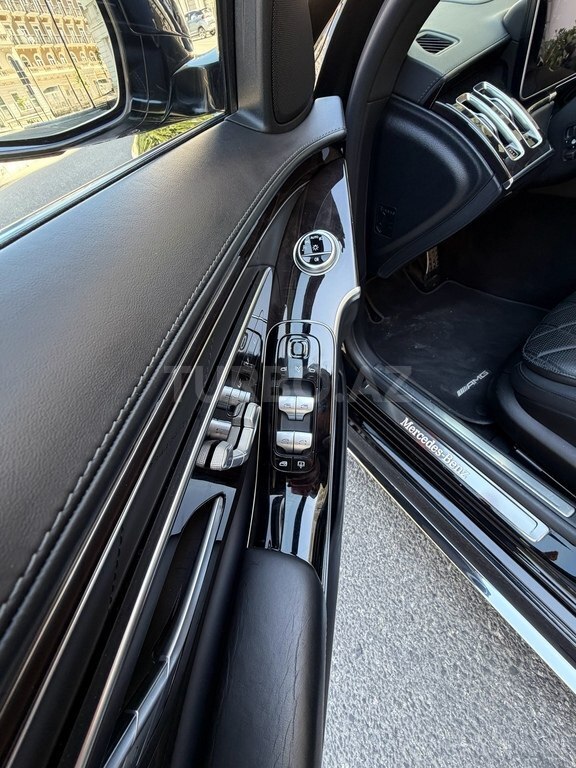 Mercedes S 500 4MATIC