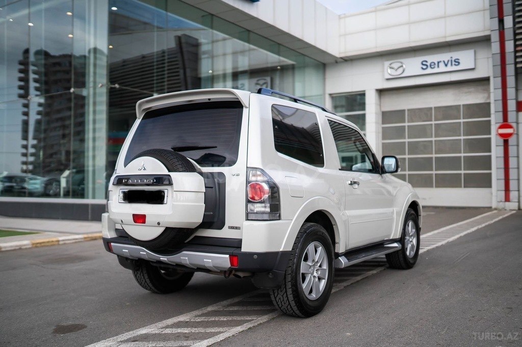 Mitsubishi Pajero