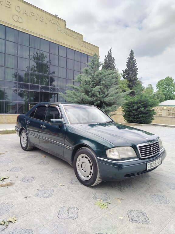 Mercedes C 220