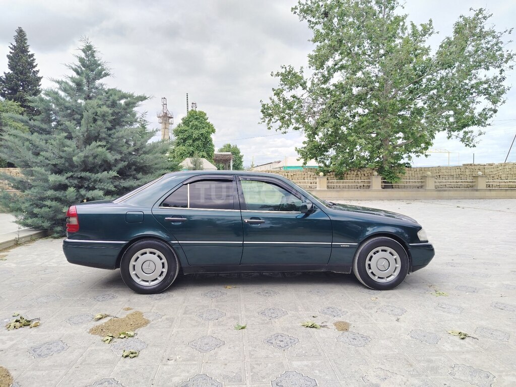 Mercedes C 220